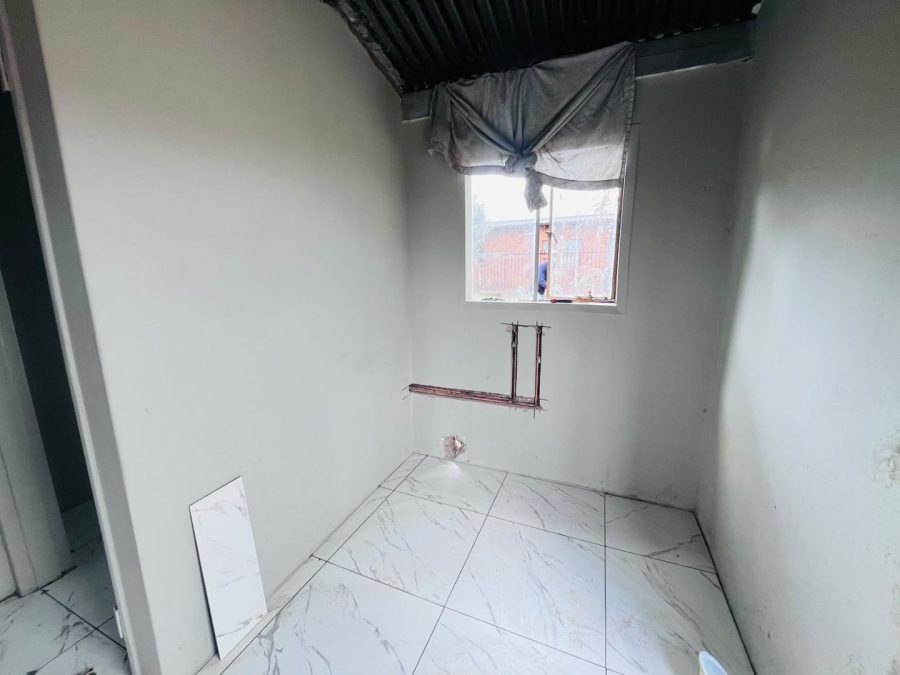 2 Bedroom Property for Sale in Bloemside 3 Free State